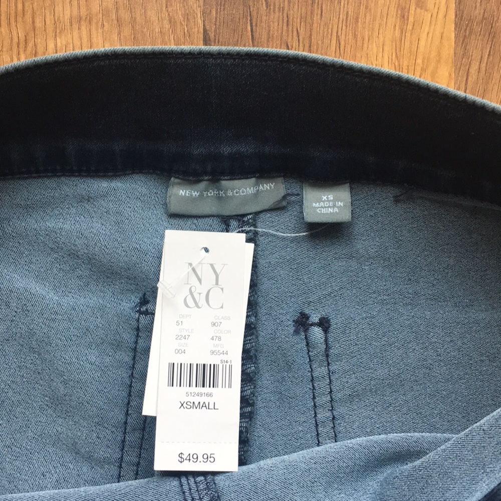 NY & Co. Jean Leggings XS - Picture 3 of 4